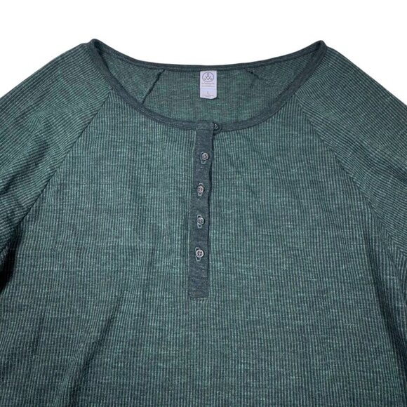 NWOT Alternative Apparel Rib Knit Top Sz.L Half Button Dark Green Basic Y2K - Picture 7 of 10